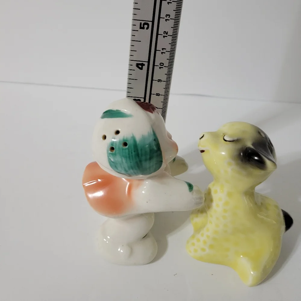 Vantellingen Mary Lamb Salt And Pepper Shakers